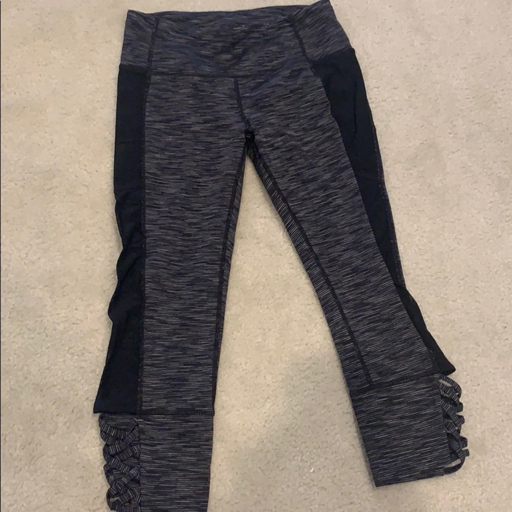 Cropped athleta leggings